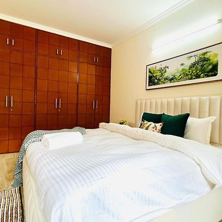 Olive Serviced Apartments - New Friends Colony New Delhi Luaran gambar